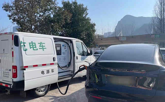 伍家岗区汽车搭电